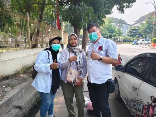 Peduli Kesehatan Masyarakat, DPD PROJO Riau Bagikan 7.000 Masker Gratis di Depan Kantor Gubernur