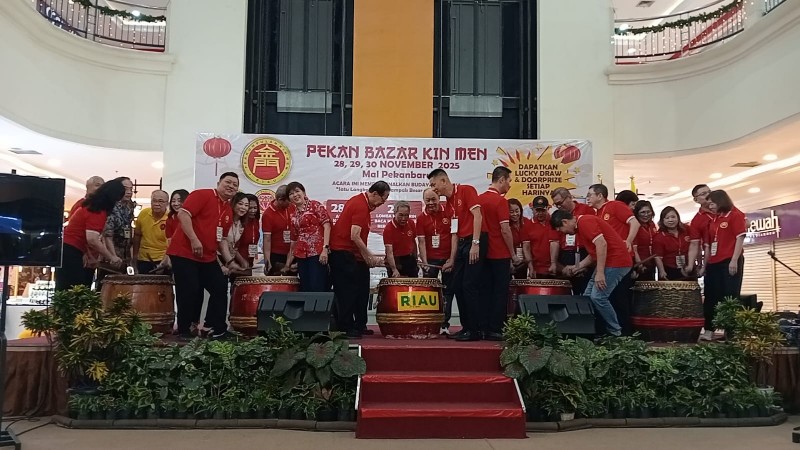 Bazar Kin Men Riau Dimulai, Pengunjung Dimanjakan Hampir 100 Stan dan Berbagai Lomba Mandarin